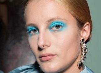 Use a painter’s restraint with powder-blue